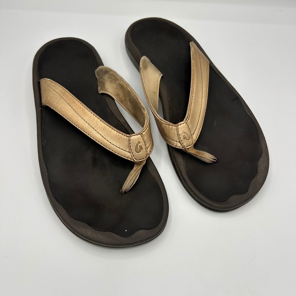 OluKai Ohana Womens Metallic Gold Dark Java Thong Sandals Size 9